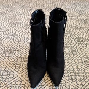 STEVE MADDEN BLACK SUEDE BOOTS